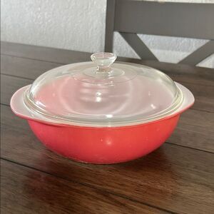 Vintage Pyrex Flamingo Pink 024 2 Qt Round Casserole Dish with Clear Glass Lid –